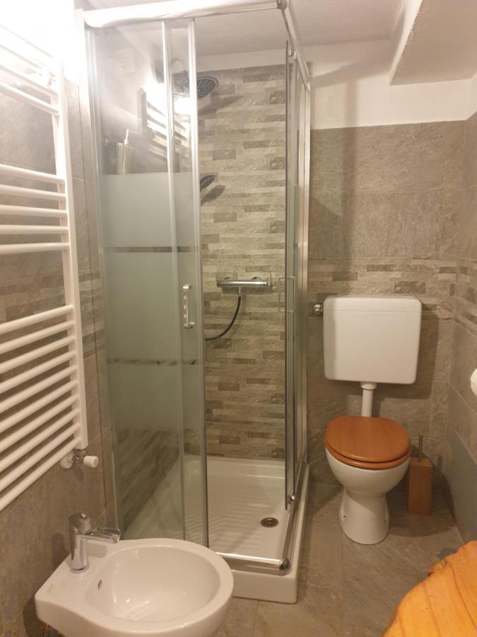 Bed and Breakfast Antica casa occitana Sampeire Exterior foto