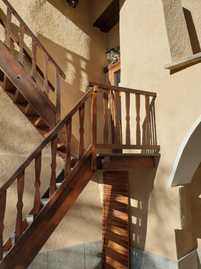 Bed and Breakfast Antica casa occitana Sampeire Exterior foto